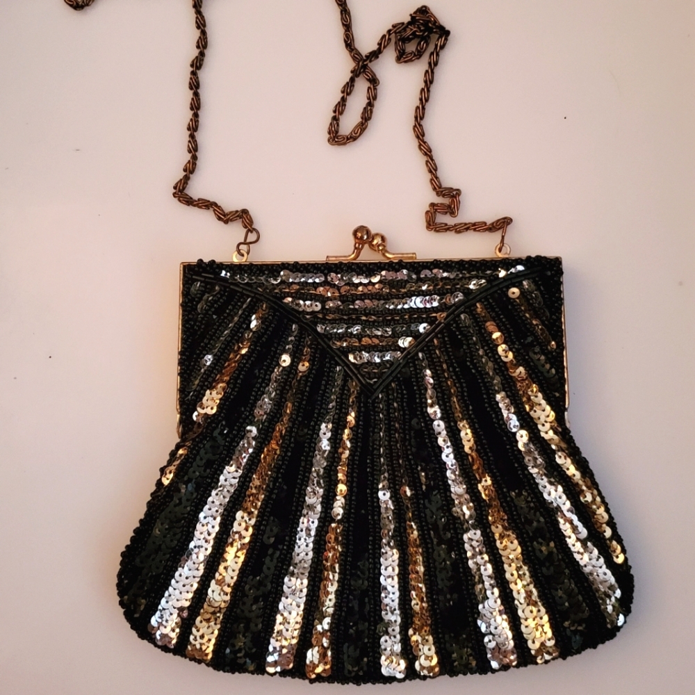 Vintage sequin handbag with metal strap